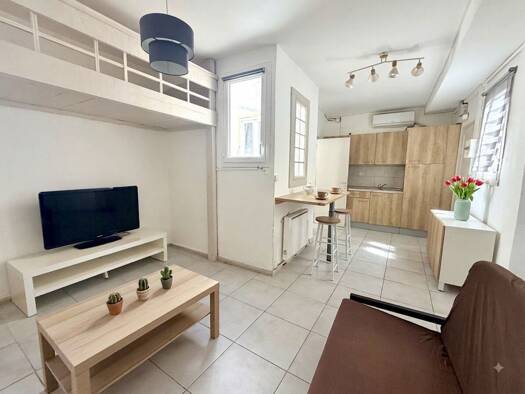 Appartement à vendre 159 000 € 2 pièces 1 chambre 32,28 m² RDC La Ciotat 13600