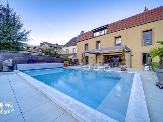 Maison à vendre 1 199 000 € 7 pièces 6 chambres 471 m² 751 m² de terrain Thil 54880
