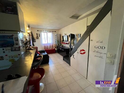 Duplex à vendre 176 550 € 3 pièces 2 chambres 36 m² Dernier étage, Étage 2/2 Claye Souilly 77410