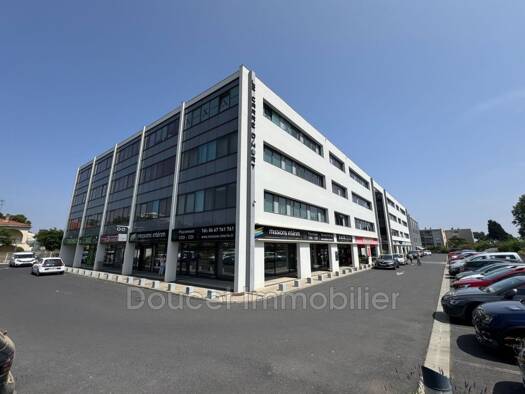 Espace bureau à louer 2 473 € 116 m² de bureaux Béziers 34500