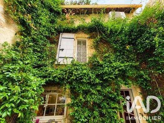 Maison à vendre 335 000 € 6 pièces 4 chambres 143 m² 149 m² de terrain Boulbon 13150