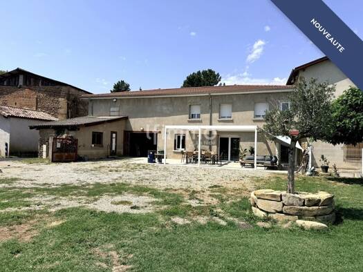 Maison à vendre 299 500 € 5 pièces 3 chambres 168,49 m² 1 964 m² de terrain Saint-Sorlin-en-Valloire 26210