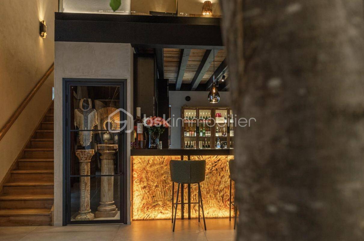 Maison à vendre, 303m², SEVRIER