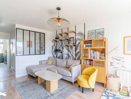 Appartement à vendre 293 216 € 3 pièces 2 chambres 62 m² Étage 5/5 Jardin Public Bordeaux 33000