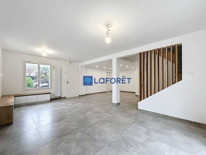 Maison à louer, 103m², SAINT PIERRE DU PERRAY