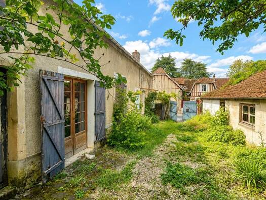 Maison à vendre 357 000 € 5 pièces 3 chambres 94,81 m² 900 m² de terrain Sud Bois-le-Roi 77590