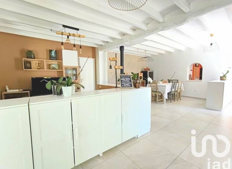 Maison à vendre 350 000 € 5 pièces 4<br/>chambres 174 m²<br/>superficie 951 m²<br/>terrain La Bâtie-Montgascon 38110
