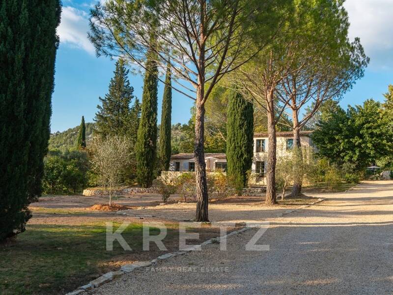 Maison à vendre, 300m², LE THOLONET