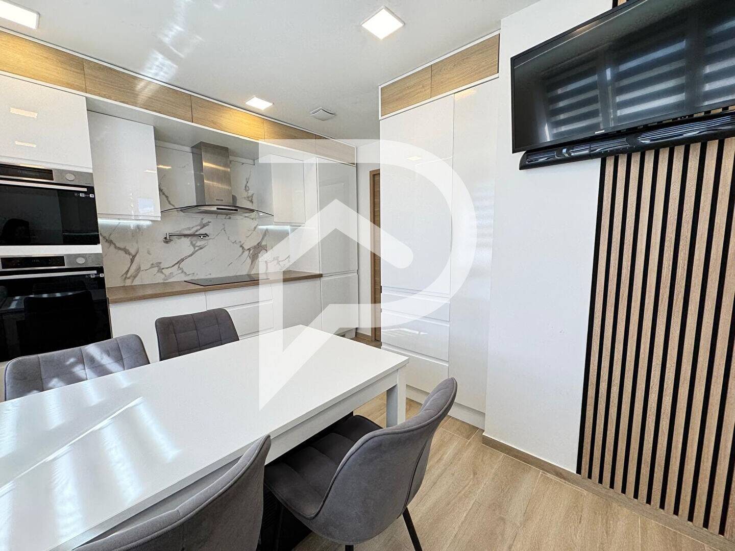 Maison à vendre, 85m², GALLARGUES LE MONTUEUX