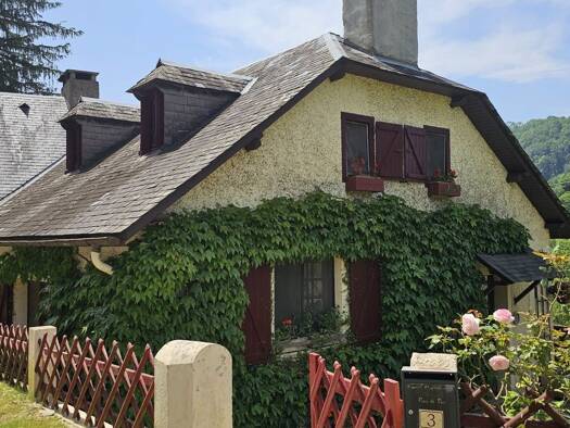 Maison à vendre 450 000 € 6 pièces 4 chambres 219 m² 4 042 m² de terrain Lomné 65130