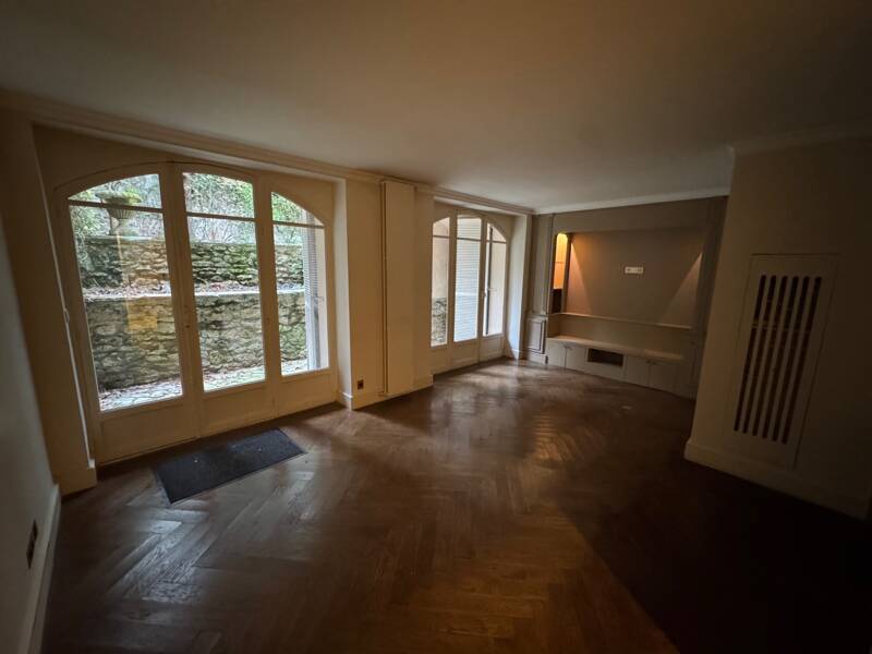 Maison à louer, 158m², PARIS 16E