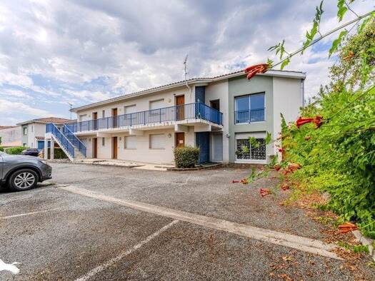 Appartement à vendre 239 000 € 3 pièces 2 chambres 77 m² Étage 1/1 Ouest Biganos 33380
