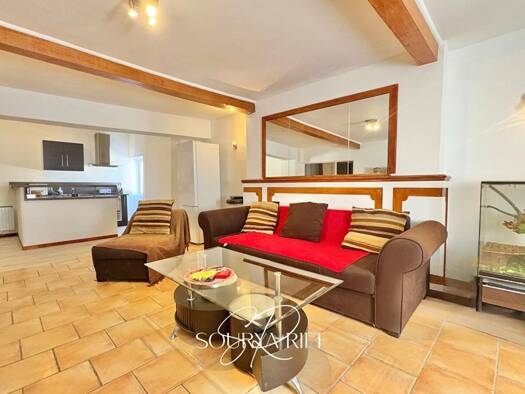 Appartement à vendre 79 000 € 2 pièces 1 chambre 60 m² Étage 3/3 Centre Ville Carcassonne 11000