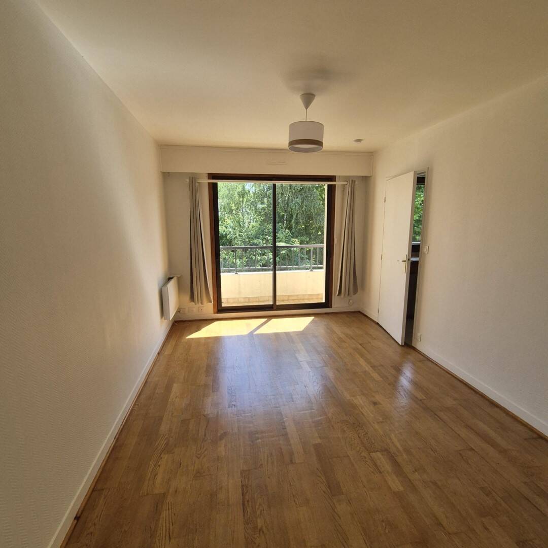 Maison à louer, 26m², SAINT MAUR DES FOSSES