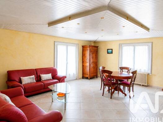 Maison à vendre 245 000 € 5 pièces 4 chambres 155,5 m² 1 400 m² de terrain Chauché 85140