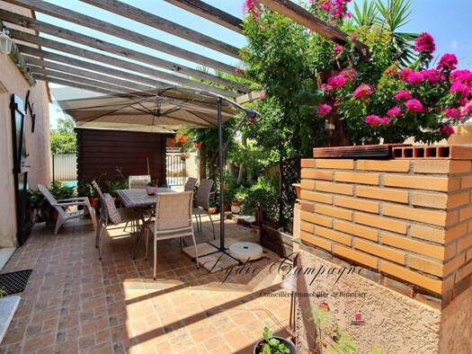 Maison de plain-pied à vendre 263 000 € 5 pièces 4 chambres 140 m² 570 m² de terrain Nord Lézignan-Corbières 11200