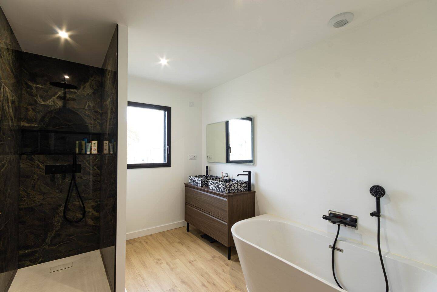 Maison à vendre, 102m², LA CHAPELLE DES FOUGERETZ