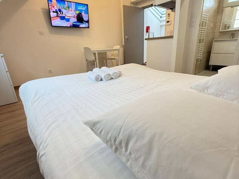 Maison à louer, 25m², PARIS 16E