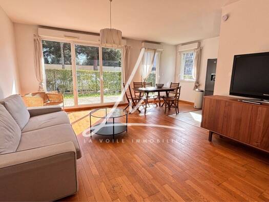 Appartement à vendre 345 000 € 5 pièces 3 chambres 90 m² RDC/4 Saint Jean Eudes-Saint Gilles Caen 14000