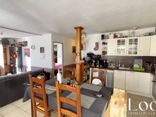 Appartement à vendre 284 000 € 3 pièces 2 chambres 74 m² RDC/2 Vallouise-Pelvoux 05340