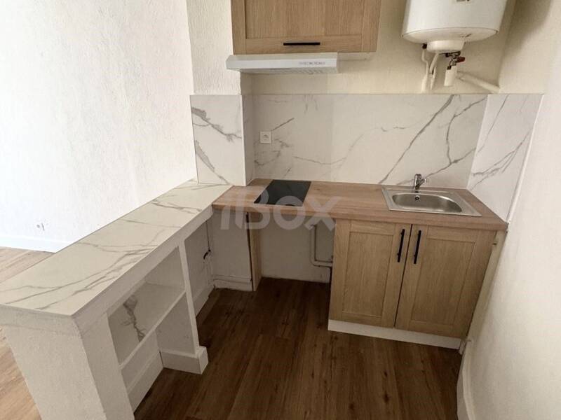 Maison à louer, 19m², TOULON