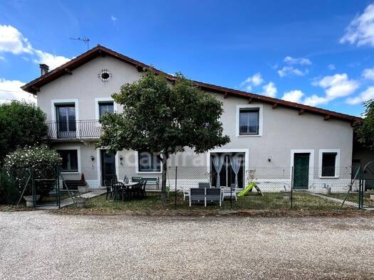 Maison de ville à vendre 230 000 € 5 pièces 4 chambres 125 m² 576 m² de terrain Ouest Condom 32100