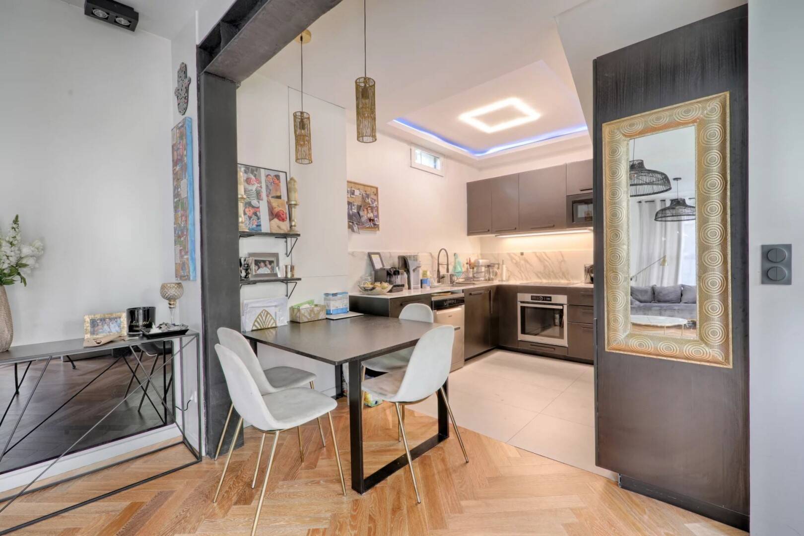 Maison à vendre, 0m², LA VARENNE SAINT HILAIRE