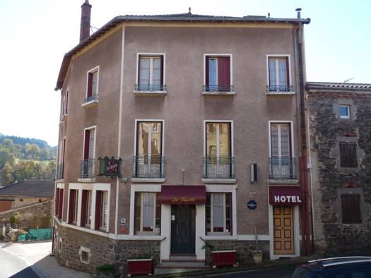 Maison à vendre 299 000 € 14 pièces 10 chambres 525 m² 500 m² de terrain Chavaniac-Lafayette 43230