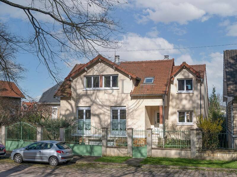 Maison à vendre, 153m², VIROFLAY