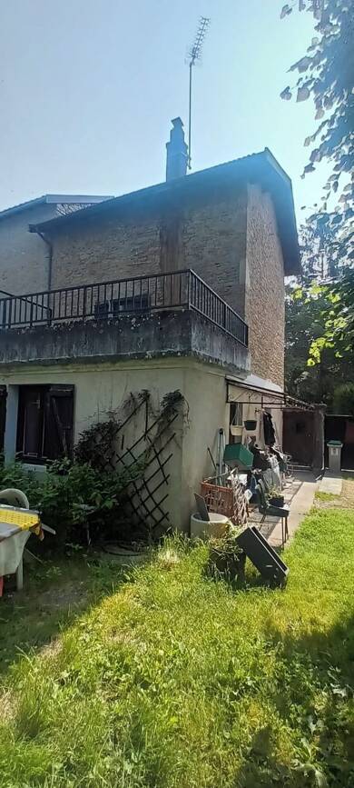 Maison à vendre 275 000 € 3 pièces 2 chambres 81 m² 585 m² de terrain Cremieu 38460