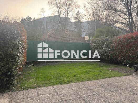 Appartement à louer 732 € 2 pièces 1 chambre 58,2 m² RDC Barnave-Saint Robert Saint-Égrève 38120