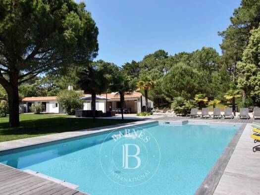 Maison à vendre 2 415 000 € 6 pièces 5 chambres 185 m² Le Bois-Plage-en-Ré 17580