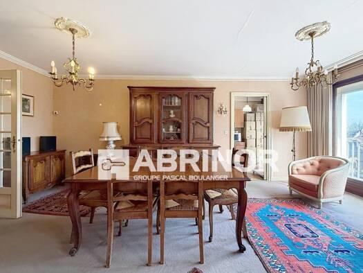Appartement à vendre 189 800 € 3 pièces 2 chambres 82 m² Étage 4/4 Hommelet Roubaix 59100