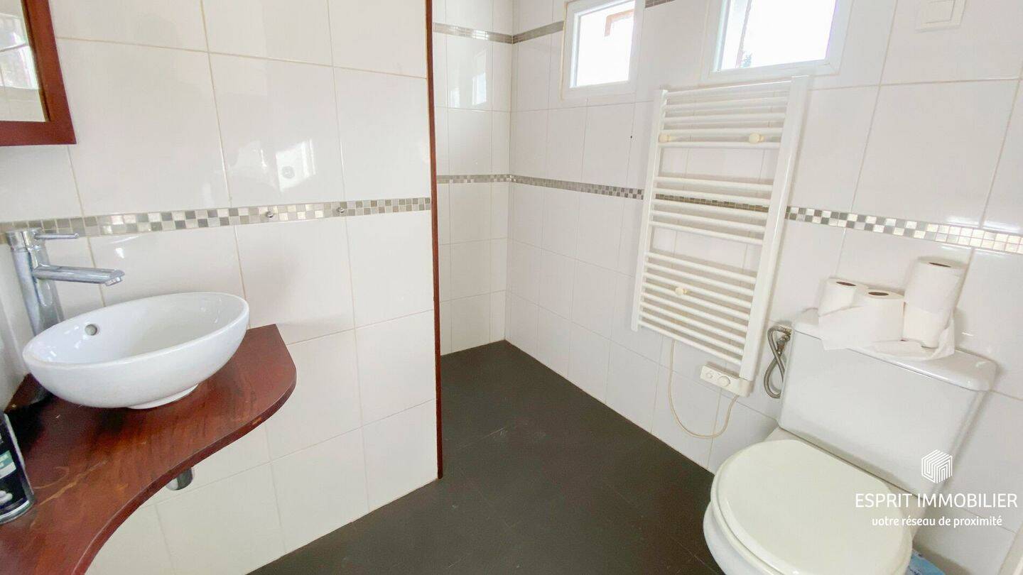 Maison à vendre, 91m², RIEC SUR BELON