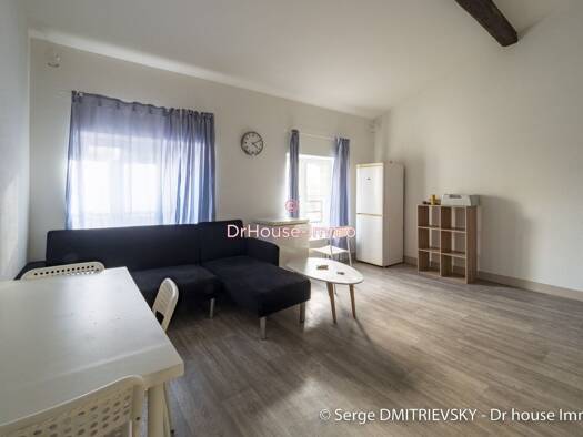 Appartement à louer 670 € 3 pièces 2 chambres 71 m² Étage 1/3 Nord Pauillac 33250