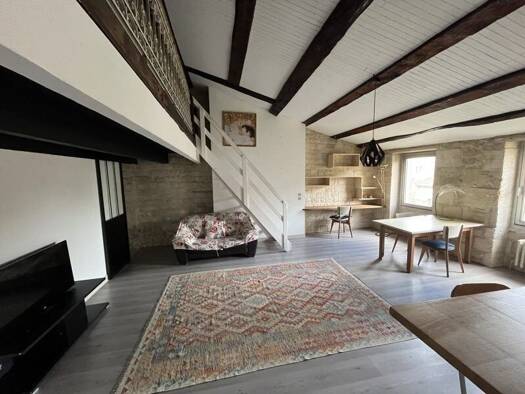 Appartement à louer 750 € 4 pièces 2 chambres 79,3 m² Étage 2/2 Centre Ville Nord Rochefort 17300