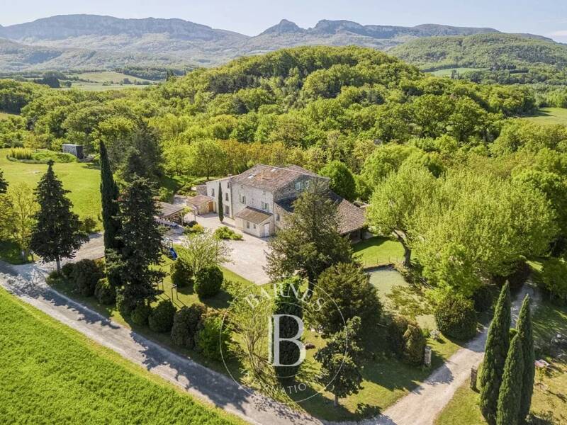 Maison à vendre, 750m², LA BEGUDE DE MAZENC