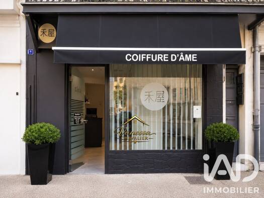 Local commercial à vendre 35 400 € 22 m² de surface de vente La Ville Valréas 84600