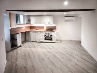 Maison à louer 650 € 3 pièces 2 chambres 45 m² Roquestéron 06910