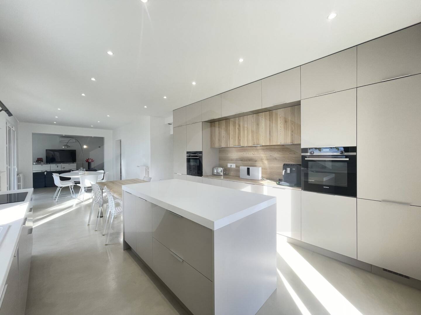 Maison à vendre, 191m², SAINT NAZAIRE LES EYMES