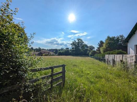 Terrain à vendre 28 600 € 3 075 m² de terrain Messeix 63750