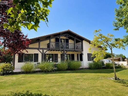 Maison à vendre 340 000 € 4 pièces 3 chambres 138 m² 2 250 m² de terrain Langon 33210