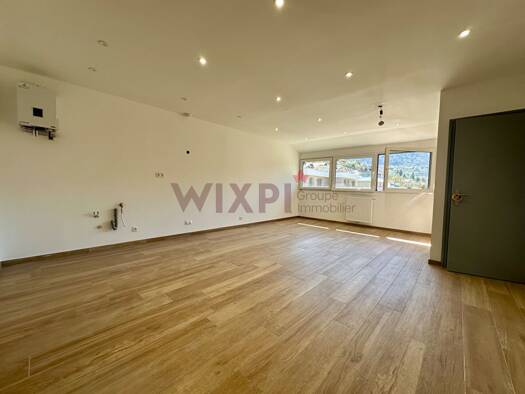 Appartement à vendre 280 000 € 4 pièces 3 chambres 78 m² Étage 3/3 Salins-Fontaine 73600