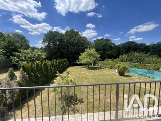 Maison de plain-pied à vendre 399 000 € 6 pièces 4 chambres 125 m² 1 385 m² de terrain Quincy-Voisins 77860