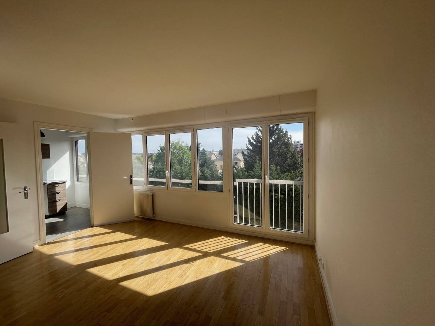 Maison à louer, 29m², LA VARENNE SAINT HILAIRE