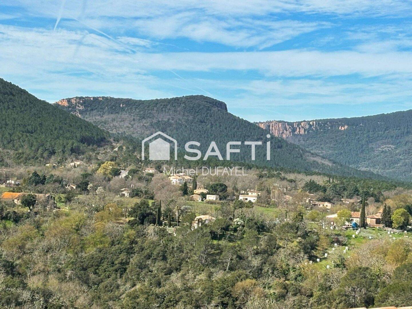 Maison à vendre, 90m², BAGNOLS EN FORET