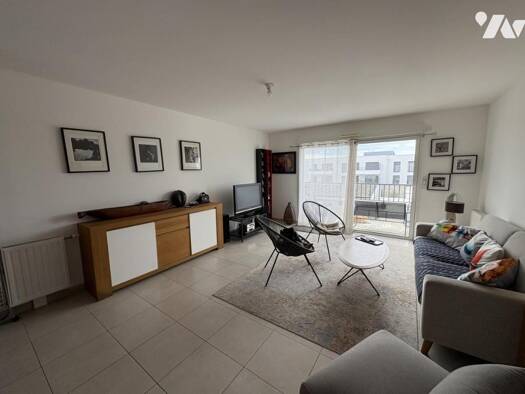 Appartement à vendre 366 800 € 3 pièces 2 chambres 69,5 m² Étage 2/3 Auray 56400