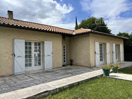 Maison de plain-pied à vendre 275 000 € 7 pièces 3 chambres 170 m² 1 080 m² de terrain Est Le Péage-de-Roussillon 38550