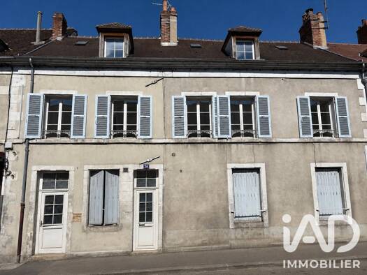 Appartement à vendre 115 000 € 4 pièces 3 chambres 78 m² Étage 1/1 Saint Amatre Auxerre 89000