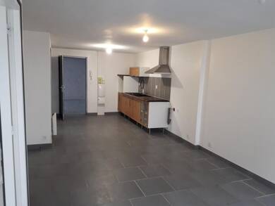 Appartement à louer 630 € 3 pièces 2 chambres 60 m² Centre République Armentières 59280